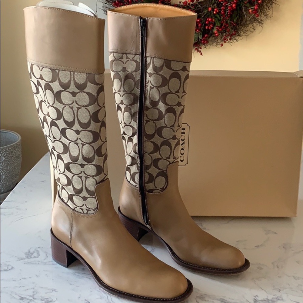 COACH vintage “Carole” Logo Riding Boots  Size 8